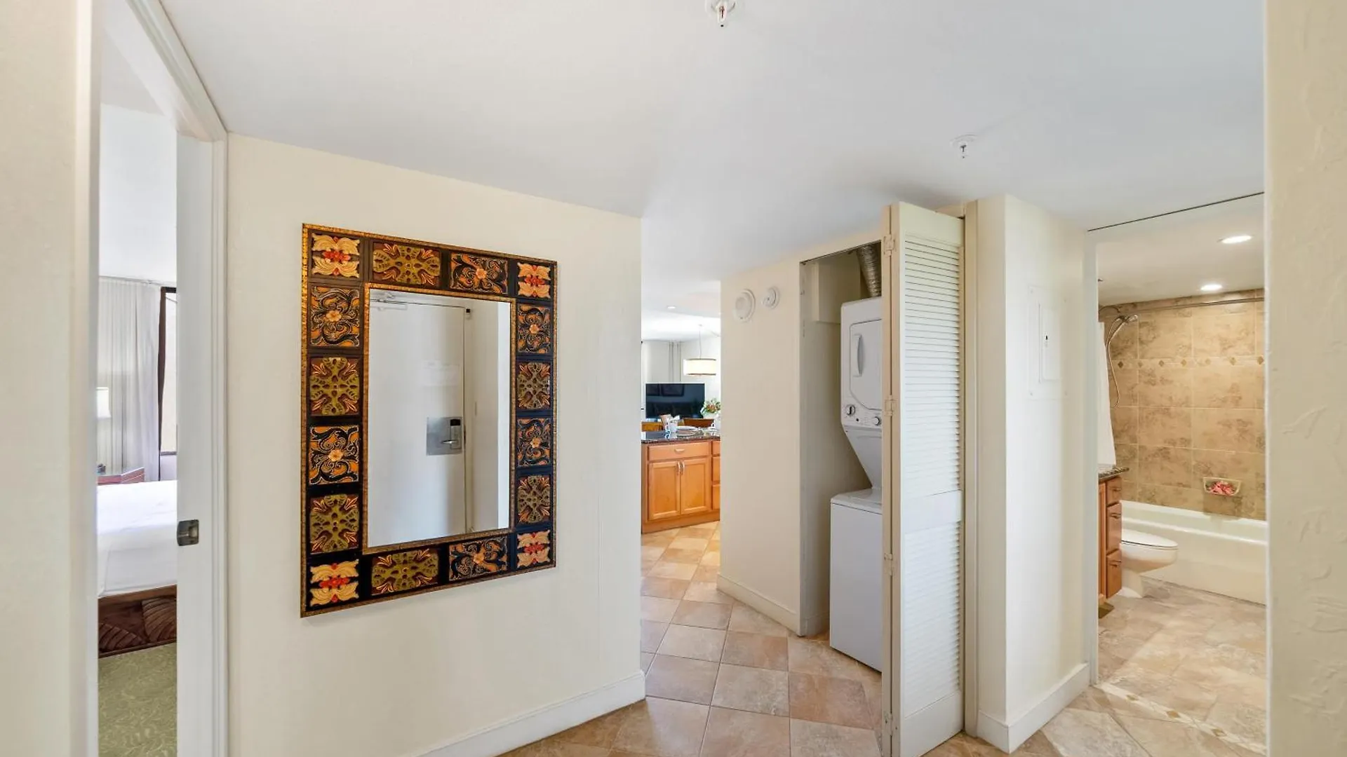Дом отдыха Kaanapali Shores 529 Кахана
