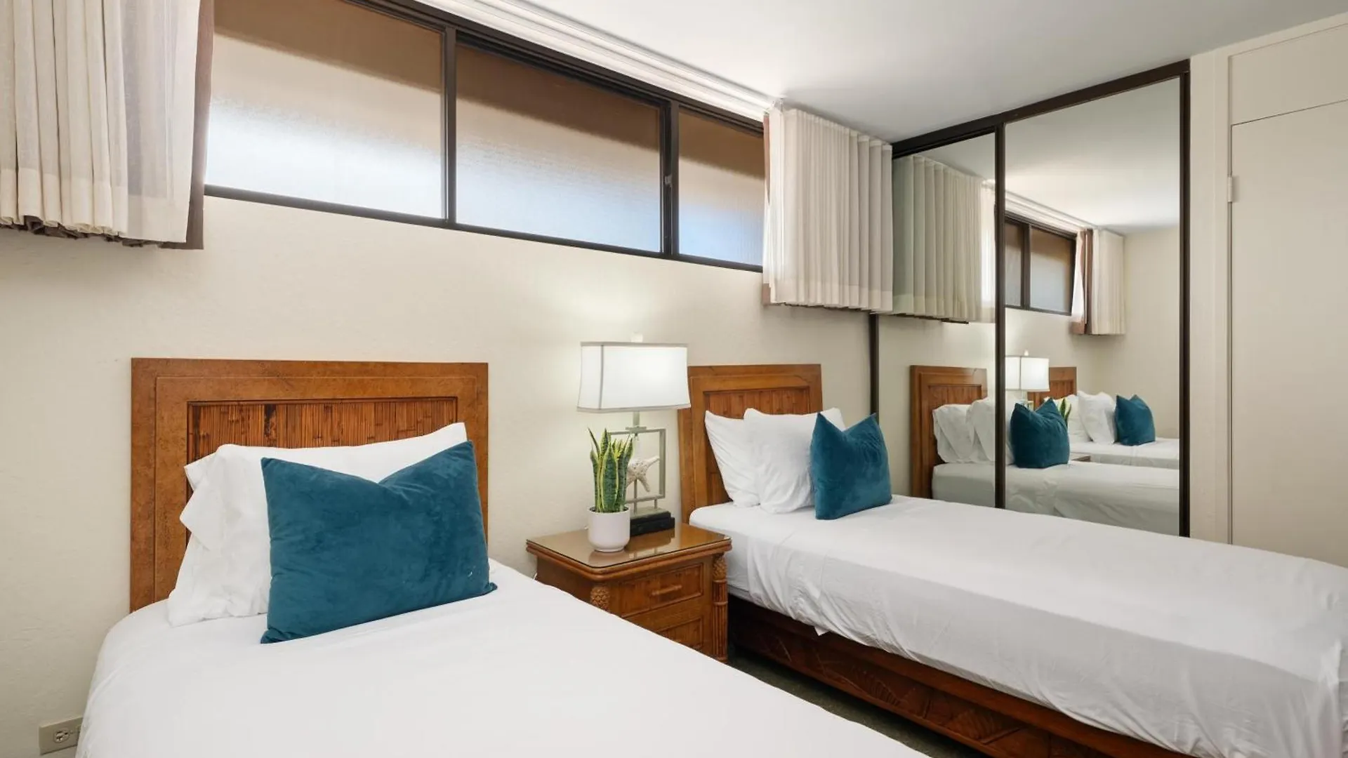 Дом отдыха Kaanapali Shores 529 Кахана США
