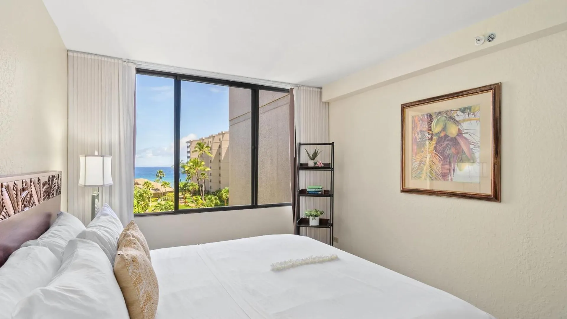 Дом отдыха Kaanapali Shores 529 Кахана